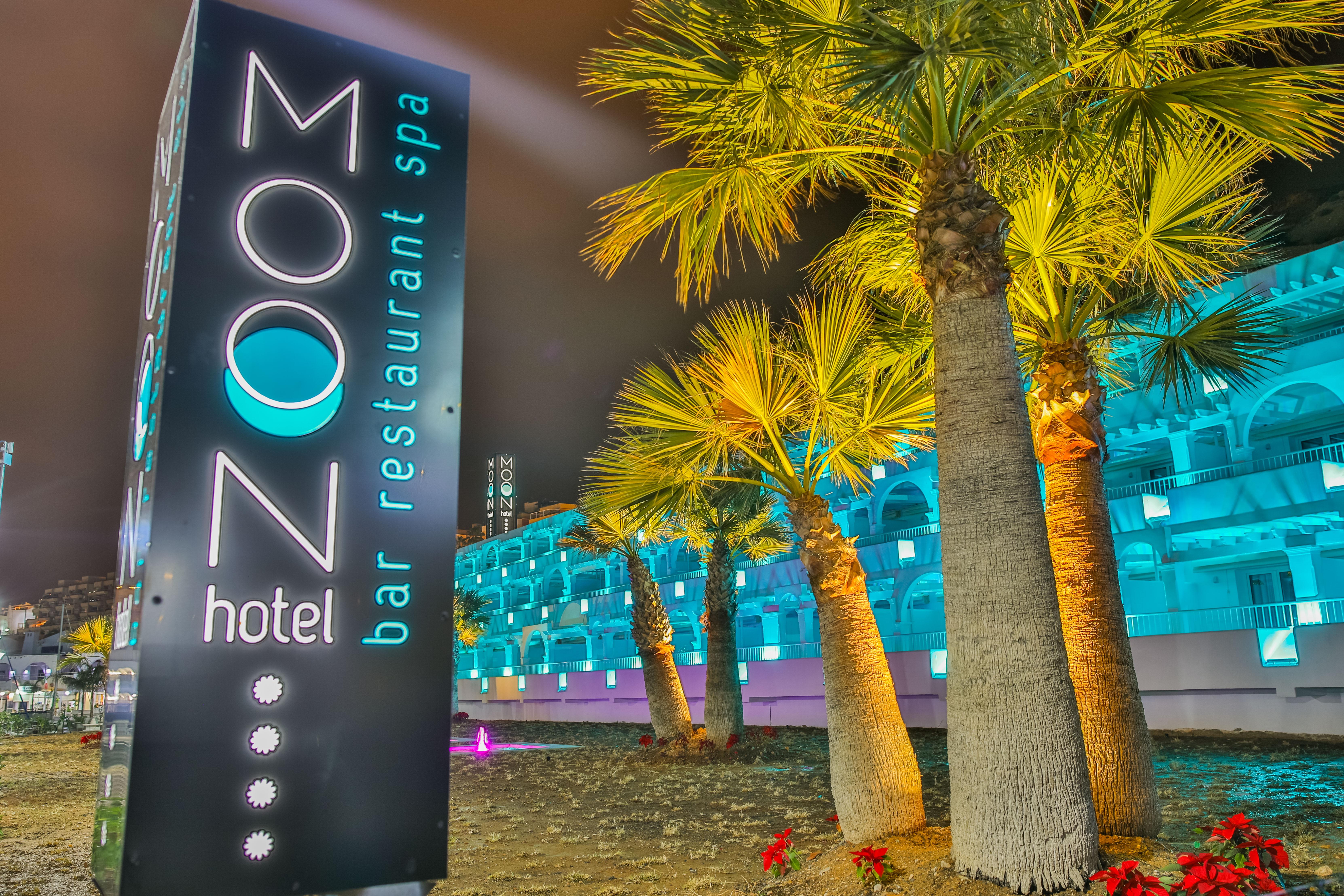 אגוואדולסה Moon Hotel & Spa. מראה חיצוני תמונה