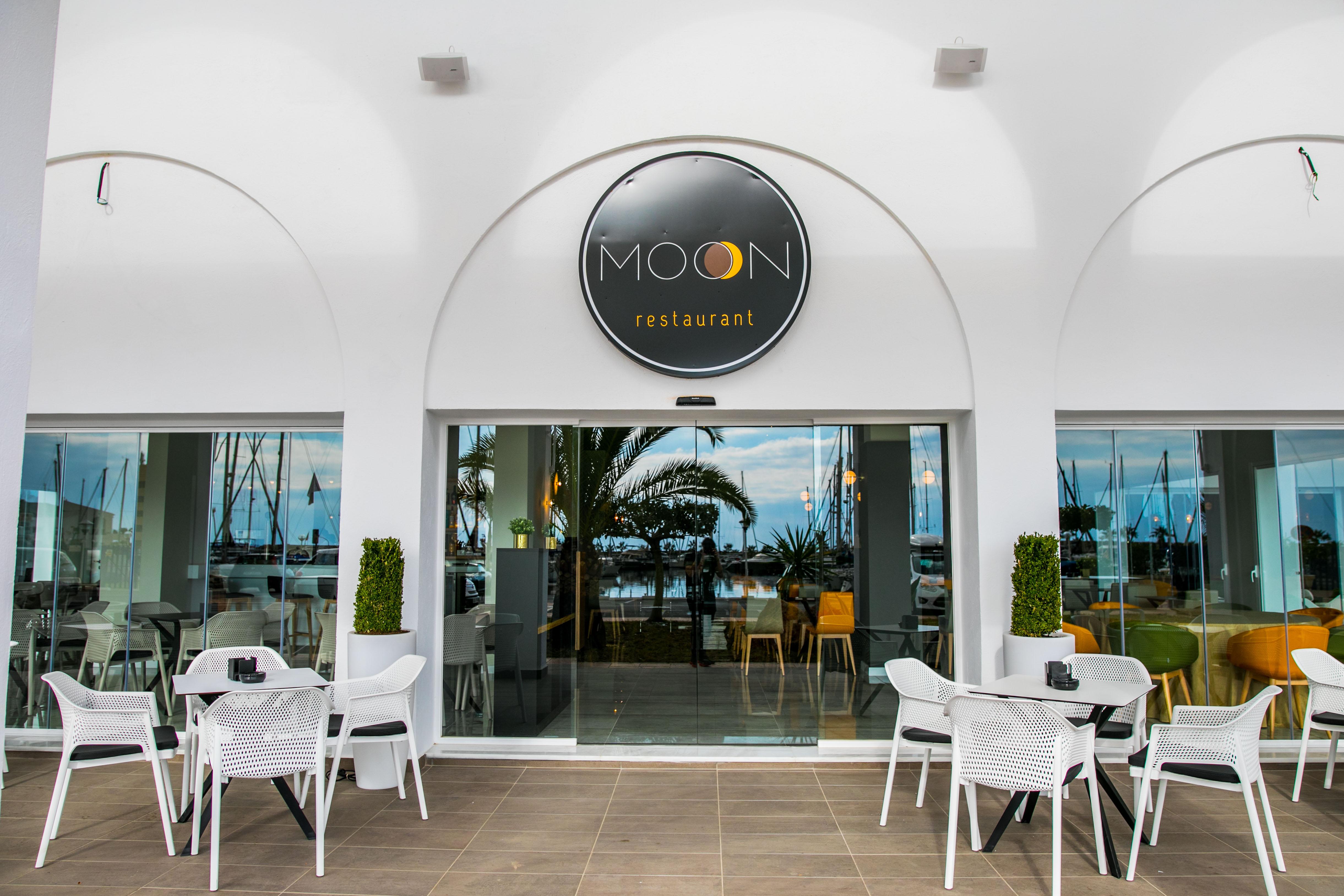 אגוואדולסה Moon Hotel & Spa. מראה חיצוני תמונה